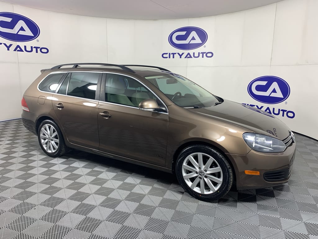 2012 Volkswagen Jetta TDI w/Sunroof & Nav photo 1