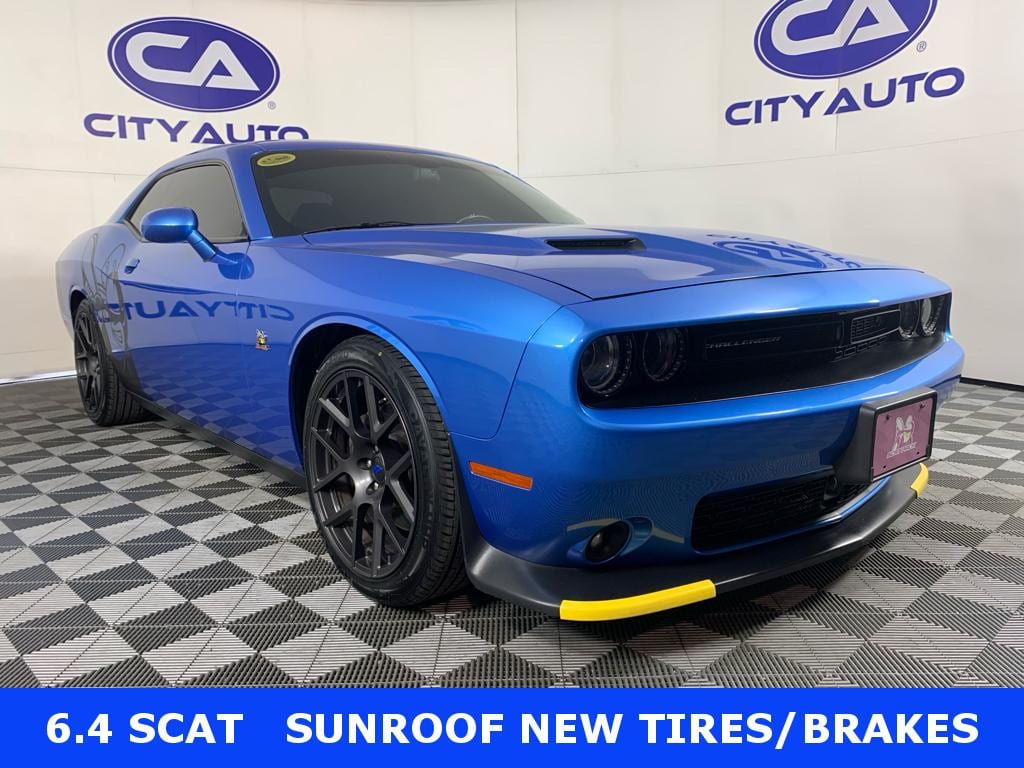 2016 Dodge Challenger R/T Scat Pack photo 1
