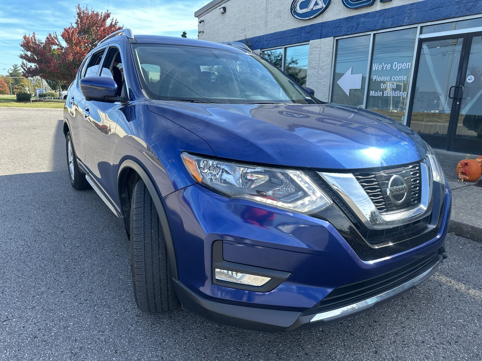 2017 Nissan Rogue SV, foto 1
