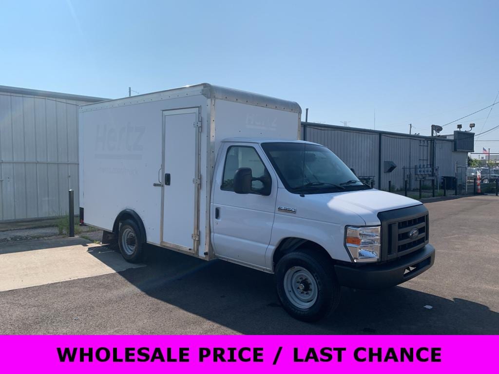2022 Ford Econoline E350 Super Duty Base