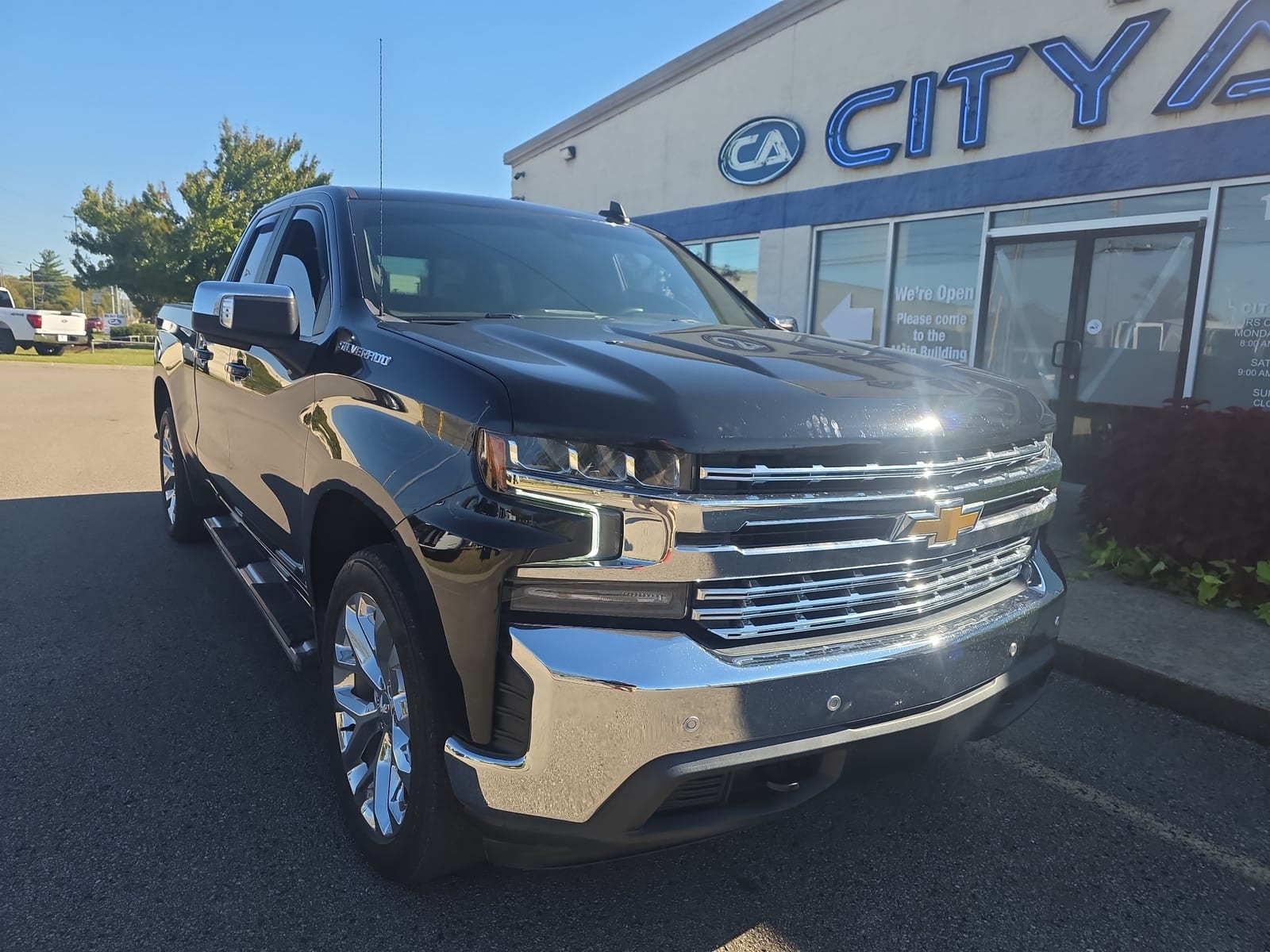 2021 Chevrolet Silverado 1500 LT, foto 1