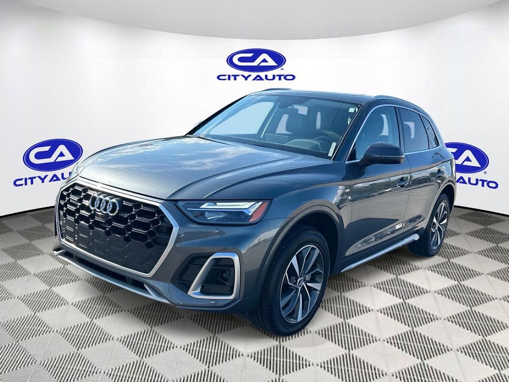 2022 Audi Q5 S line Premium Plus