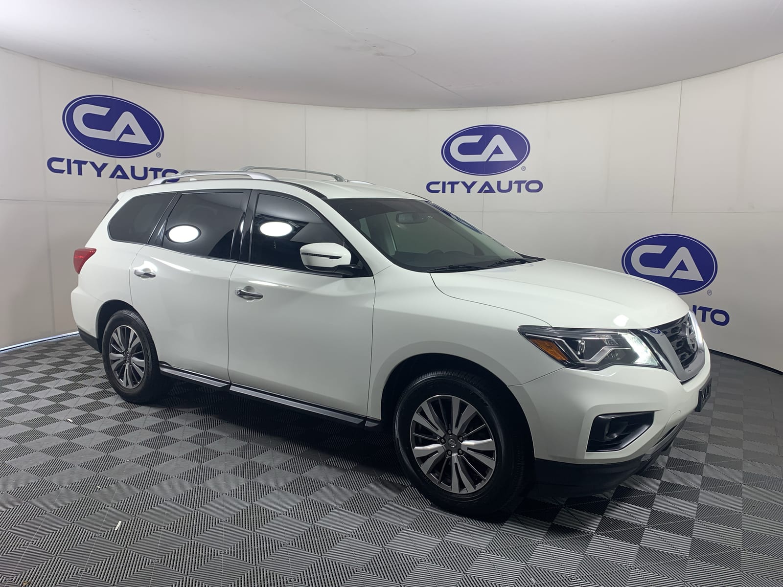 2019 Nissan Pathfinder SV