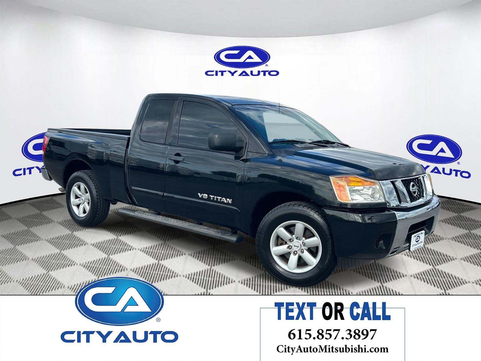 2015 Nissan Titan SV
