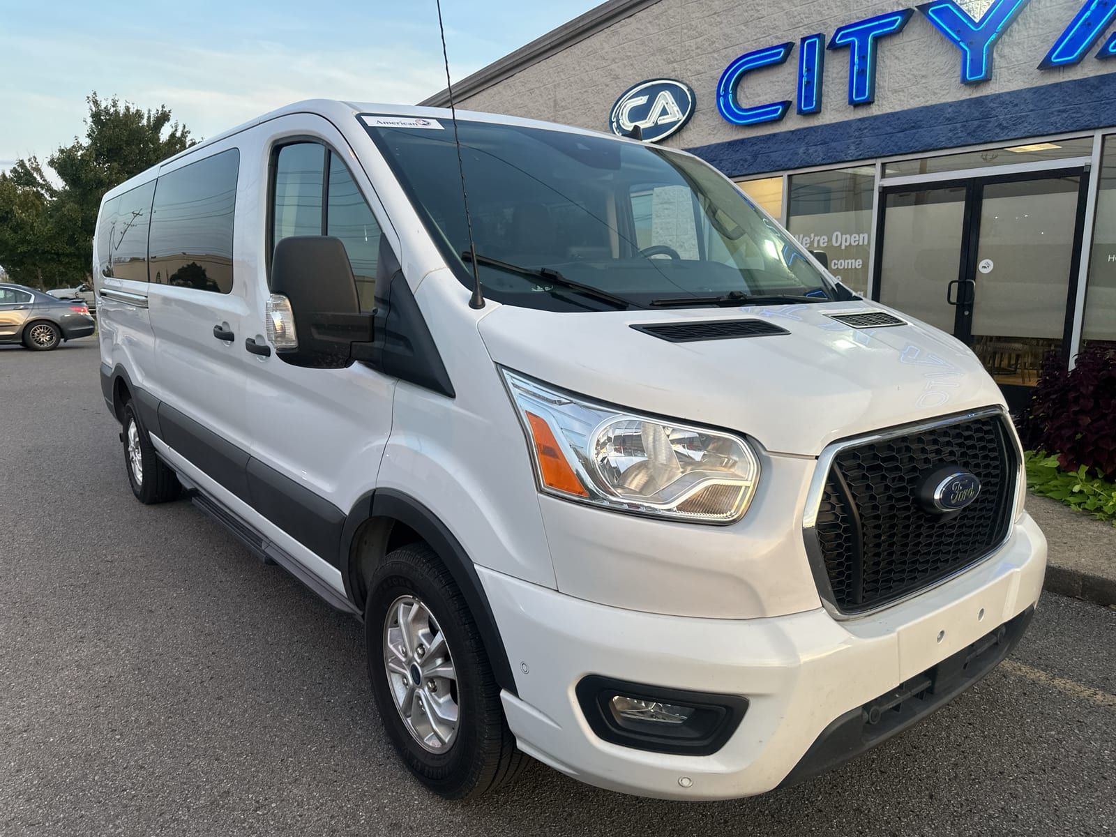 2021 Ford Transit Wagon T-350 Low Roof Slide XLT