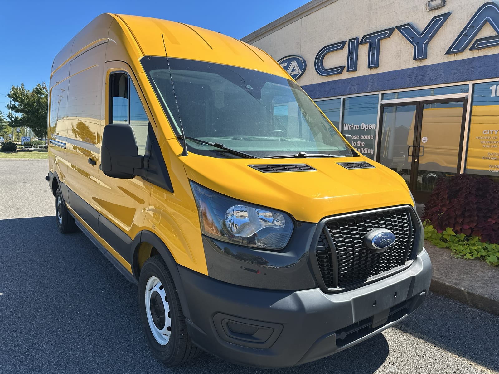 2023 Ford Transit Van T-250 High Roof Slide Base