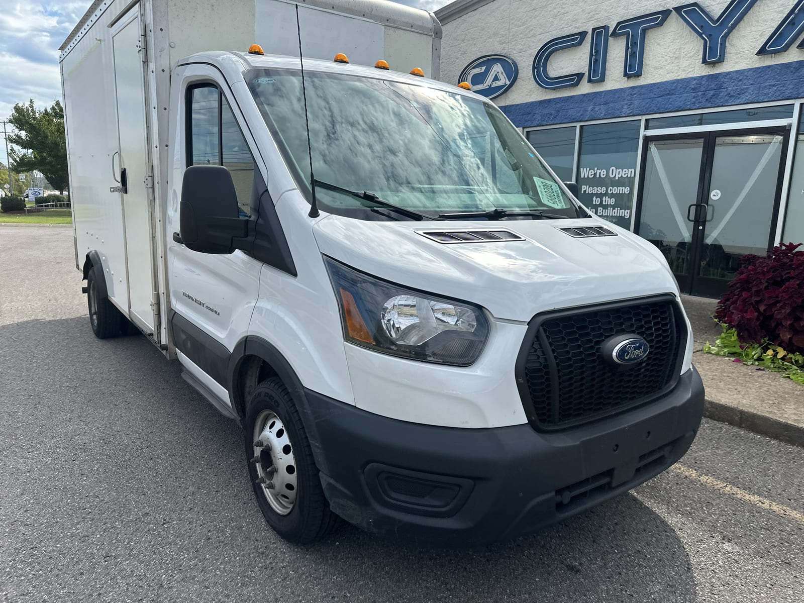 2023 Ford Transit Cutaway T-350HD Base