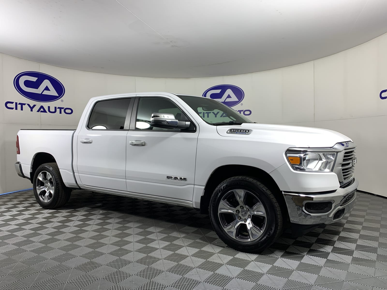 2024 Ram 1500 Laramie