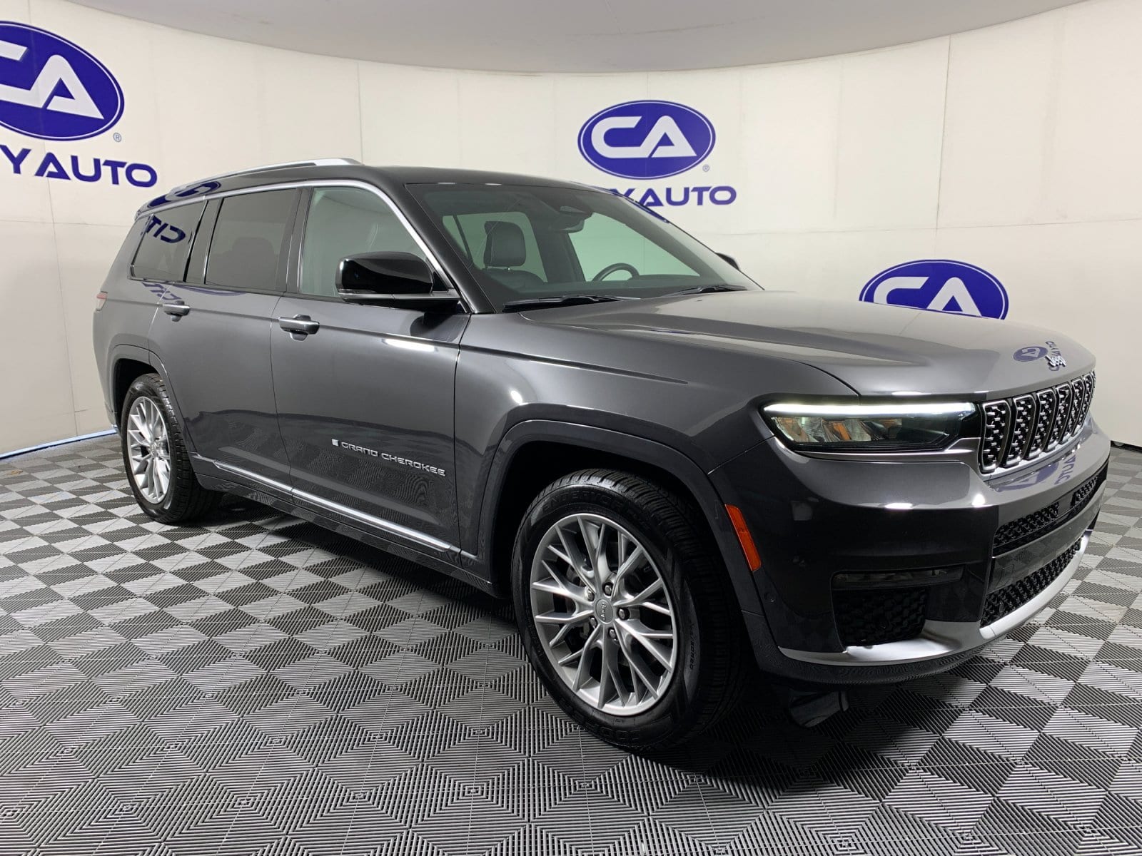 2023 Jeep Grand Cherokee L Summit