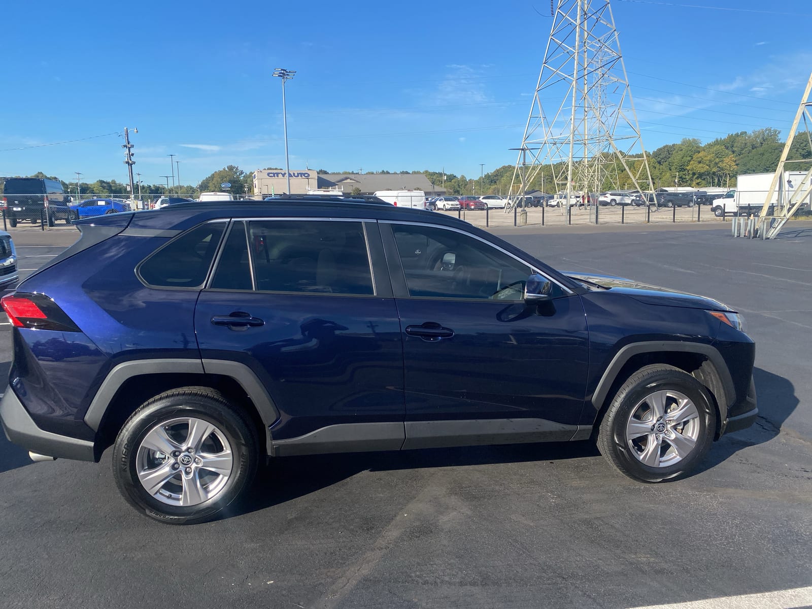 2023 Toyota RAV4 XLE