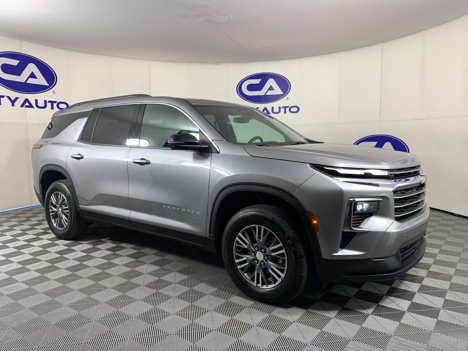 2026 Chevrolet Traverse FWD LT