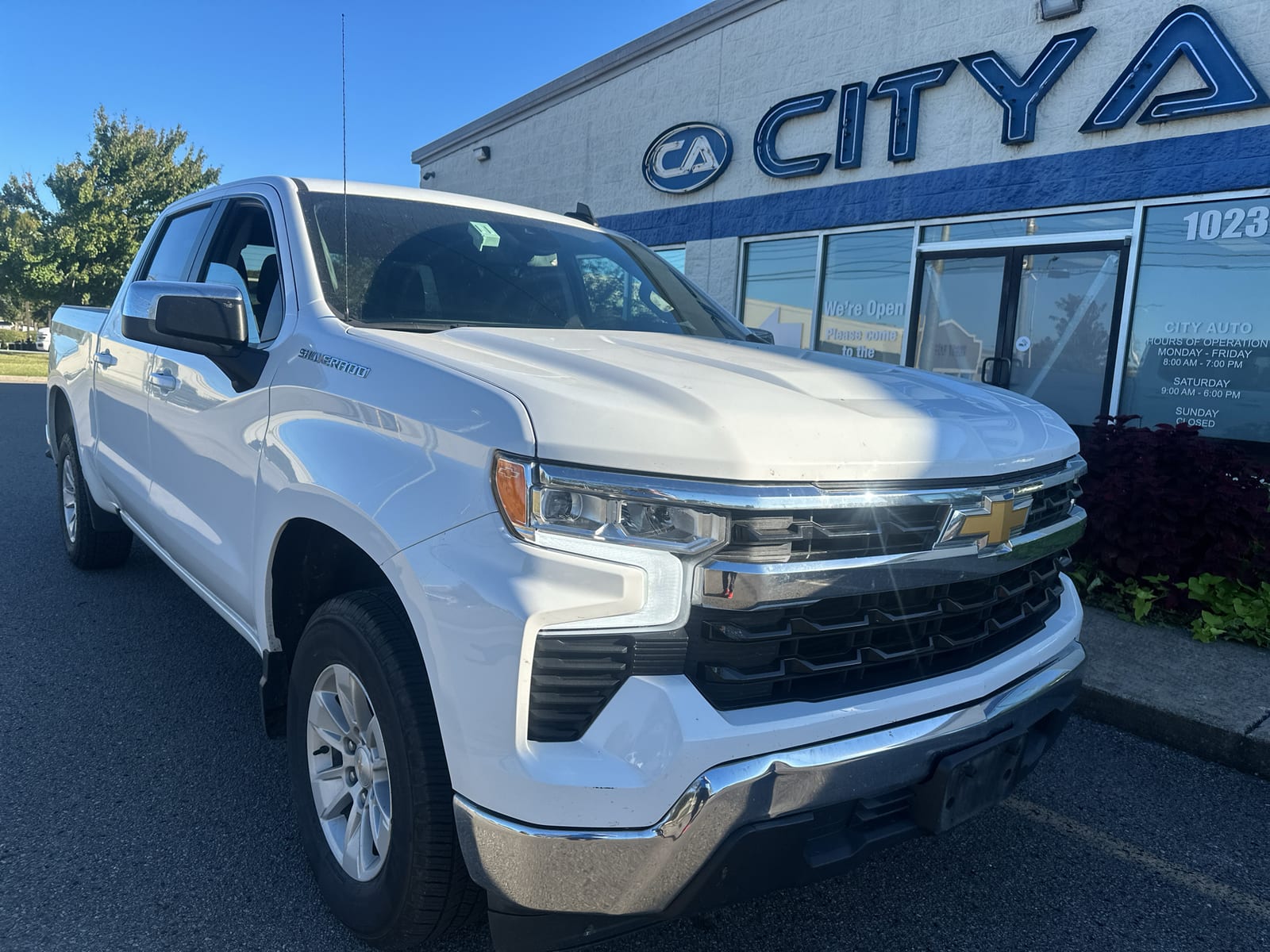 2025 Chevrolet Silverado 1500 LT