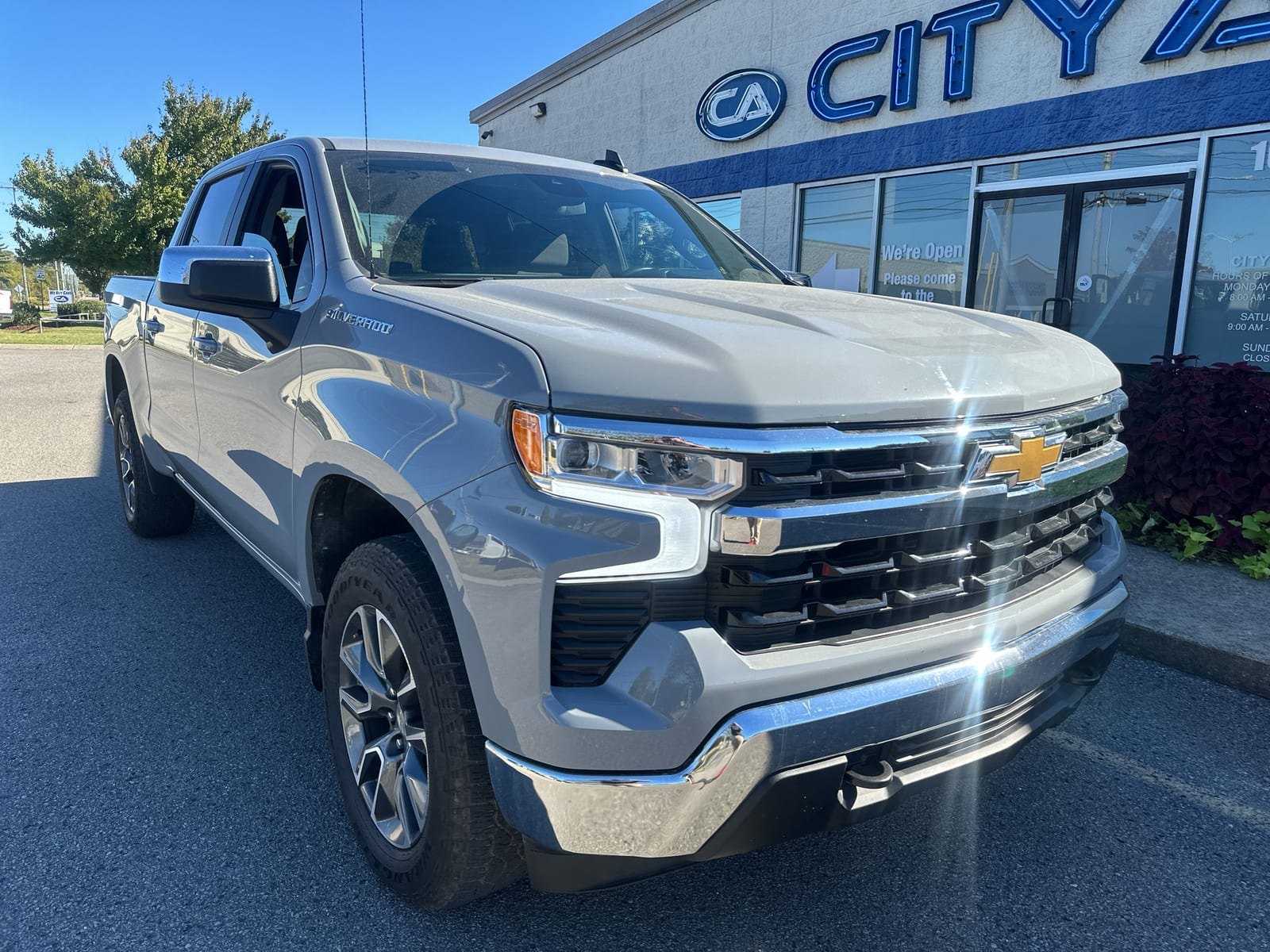 2024 Chevrolet Silverado 1500 LT
